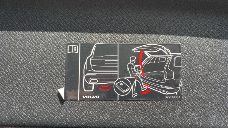 Volvo XC90 2.0 B5D [235] Plus Dark 5dr AWD Geartronic Diesel Estate